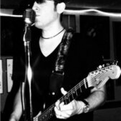 Tony Vega